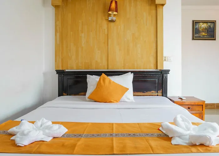 Hotel Bou Phanith 3*