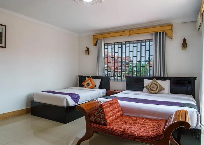 Hotel Bou Phanith 3*