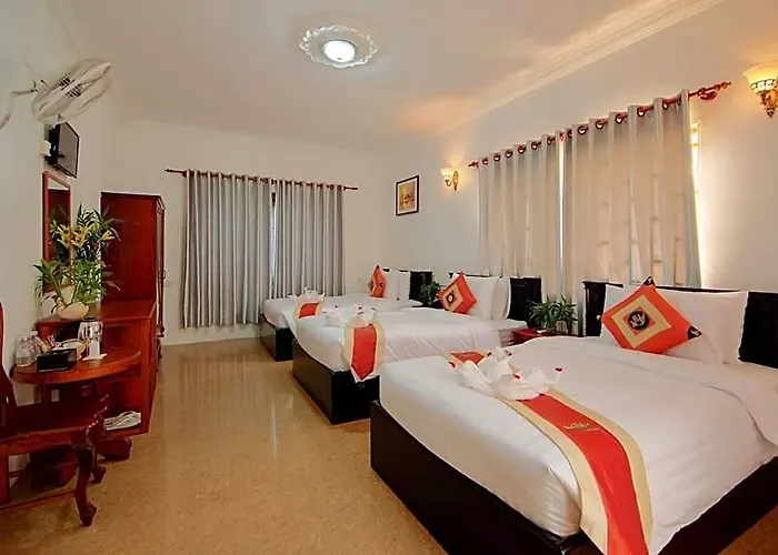 Hotel Bou Phanith 3*