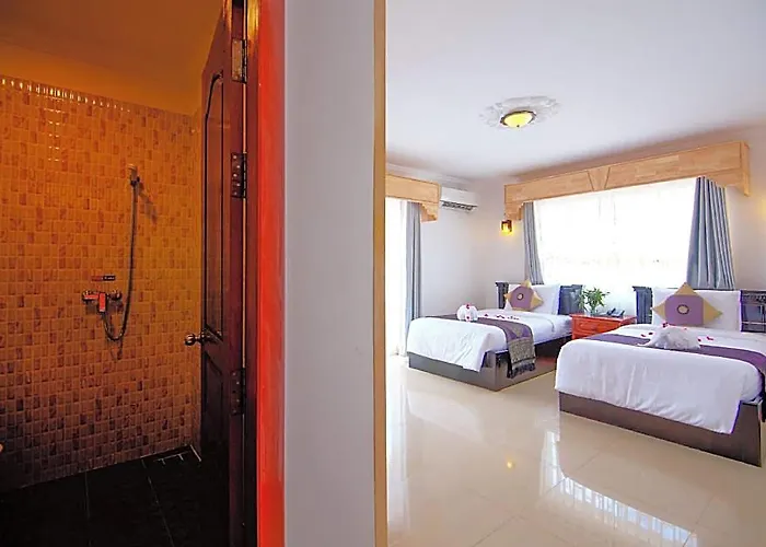 Hotel Bou Phanith 3*